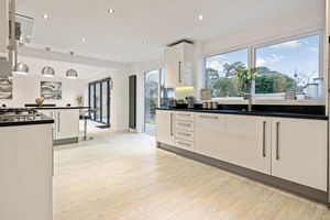 Photo 21- click for photo gallery